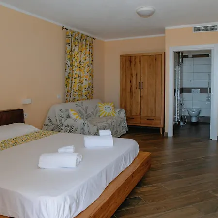 Sant'anna Farm stay *